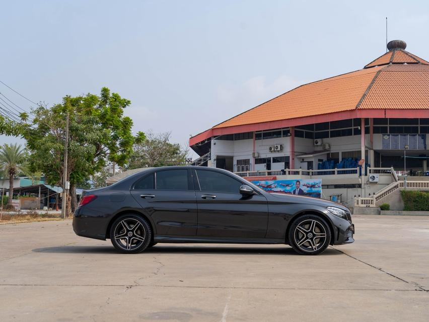 Mercedes-Benz C300e AMG Sport W205 ปี 2022 7