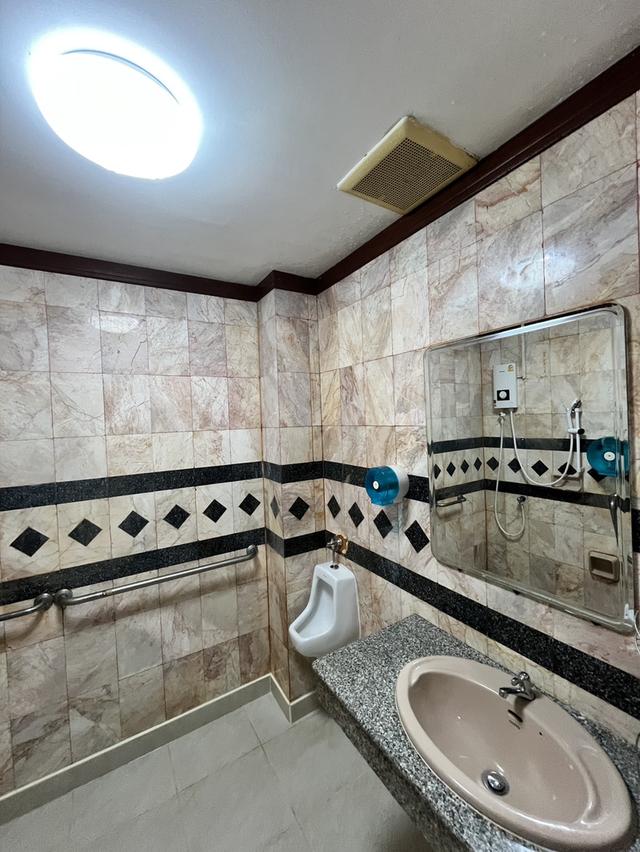 ขายทาวน์เฮ้าส์ 3 ชั้น 2 หลังทะลุกันหมู่บ้านสินทวีสวนธน 1 11