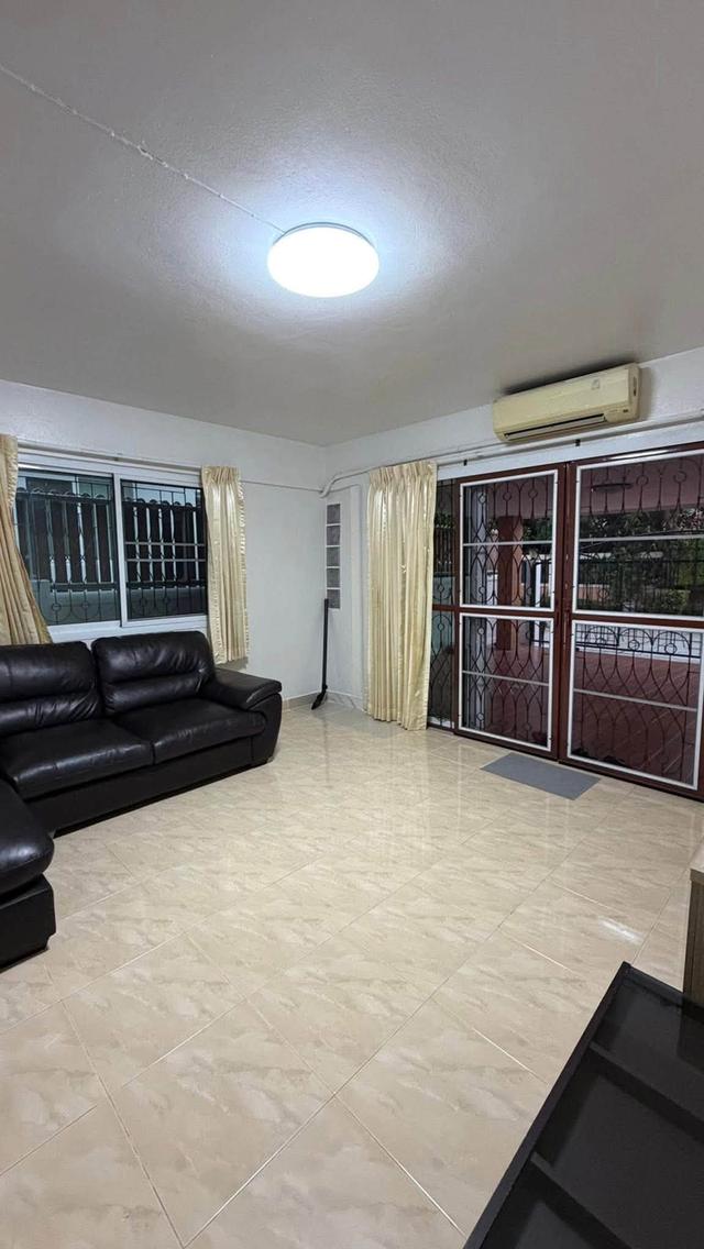 U1513 ให้เช่าบ้านเดี่ยว 2 ชั้นหมู่บ้านชวนชื่น วัชรพล รามอินทรา ใกล้ห้างใกล้ตลาด ใกล้ทางด่วน BTS ทำเลดีเดินทางสะดวกเข้าออกได้หลายทาง 14