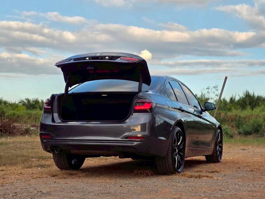 รหัสรถ NC6955 📌 ✳️ 320i Sport Line [F30] " LCI " 2016 12