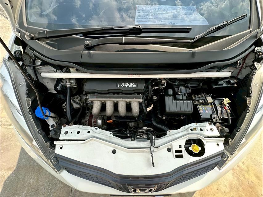 รหัสรถ PAT7335 HONDA JAZZ 1.5V เกียร์ออโต้ ปี 2010 สีขาว รูปที่ 12