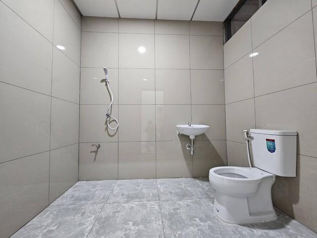 ขาย/เช่า อาคารพาณิชย์ 5 ชั้น รีโนเวทใหม่ (รวมชั้นลอย + ชั้นดาดฟ้า) บางคอแหลม กรุงเทพ 4