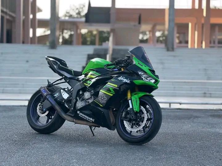 ส่งต่อมอไซค์สวยๆราคาไม่แพง Kawasaki Ninja ZX-14R