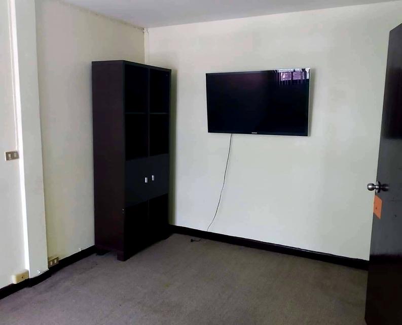 . โฮมออฟฟิศลาดพร้าวติดบีทีเอสให้เช่า 33,000 12