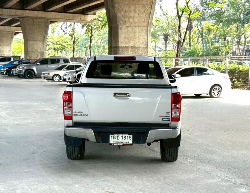 2015 Isuzu D-Max 2.5 Hi-Lander VGS Z เกียร์ MT รถสวยมือเดียว ฟรีดาวน์ รูปที่ 6