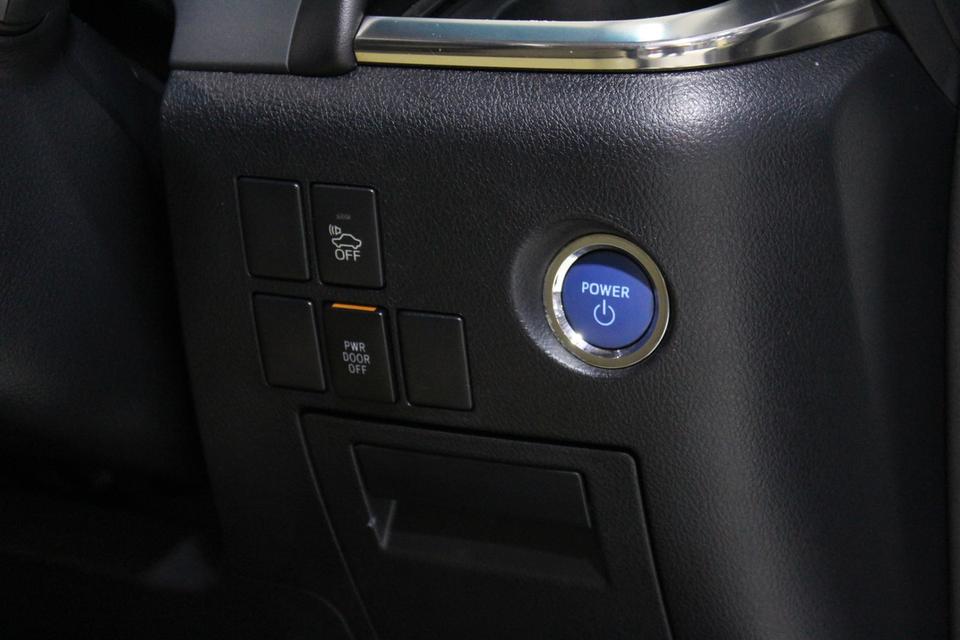 รหัสรถ JRS8604 Toyota Alphard 30 hybrid 2017 (Modellista) 16