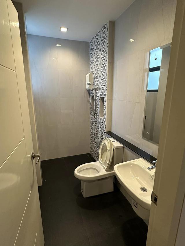 ขาย…บ้านเดียว สองชั้นตกแต่งเรียบร้อย หมู่บ้านวิสดอมกรีนทาวน์ 2 เพชรเกษม 69 ถนนเลียบคลองภาษีเจริญฝั่งใต้ รูปย่อยที่ 3