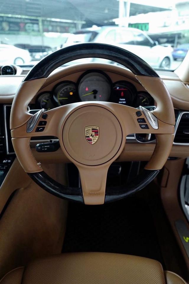 Porsche Panamera Hybrid รูปที่ 3