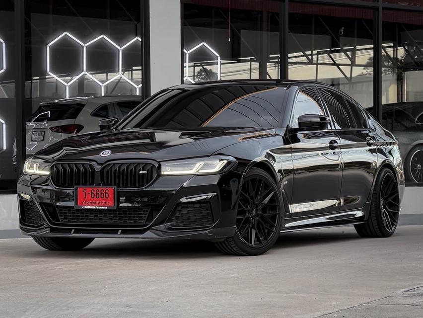 (แจ้งรหัสรถ MCA6666) 2021 BMW 520D M-SPORT LCI G30 FULLCAR BON