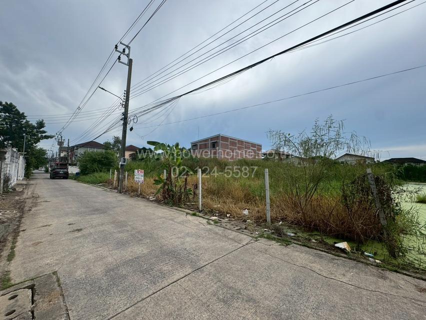 ที่ดินเปล่า ถนนสุขาภิบาล 5 ซอย 5 แยก 13 ใกล้เสถียรธรรมสถาน แขวงท่าแร้ง เขตบางเขน กรุงเทพมหานคร