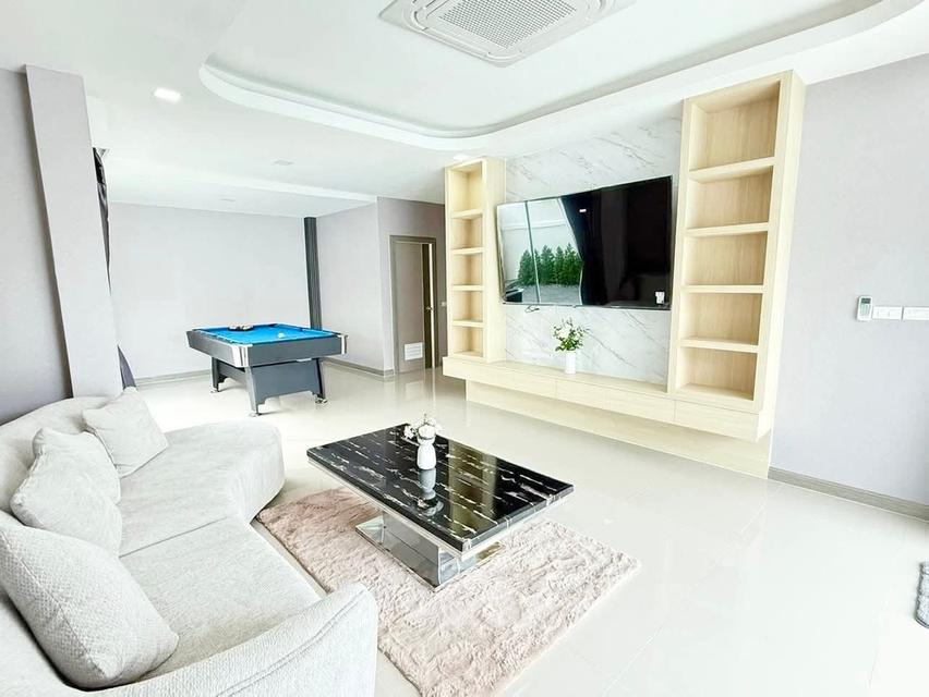 2 storry Luxury Pool villa for sale and rent 7