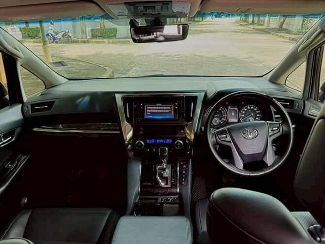 Toyota Vellfire 2.5 ZG Edition ปี 2019 8
