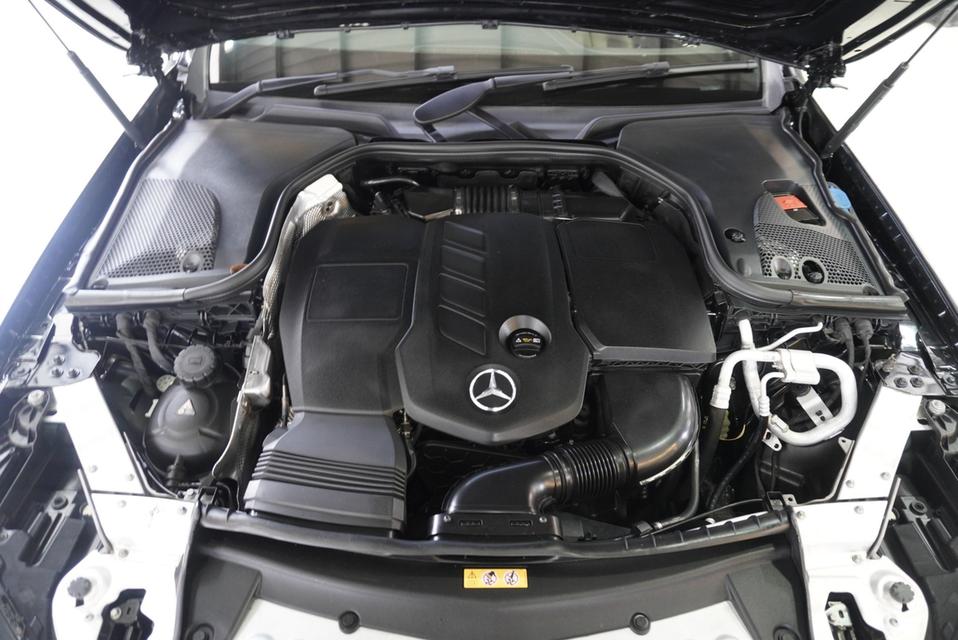 รหัสรถ JRS5379 Mercedes Benz E220d 2016 ดีเซล สีดำ 3
