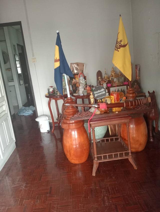 บ้านพักที่อยู่อาศัยย่านลาดพร้าว 8