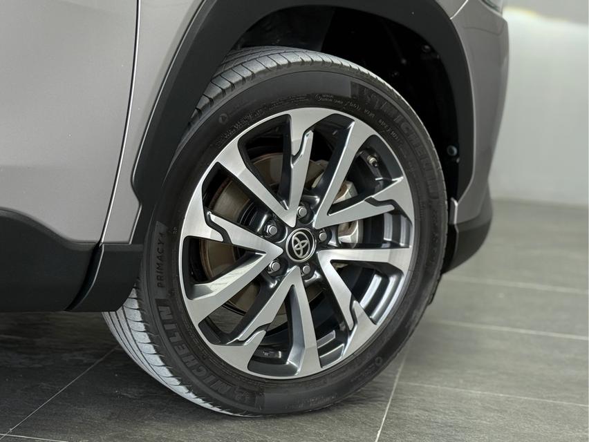 รหัสรถ WRT529 2021 TOYOTA COROLLA CROSS, 1.8 HYBRID PREMIUM SAFETY รูปที่ 17