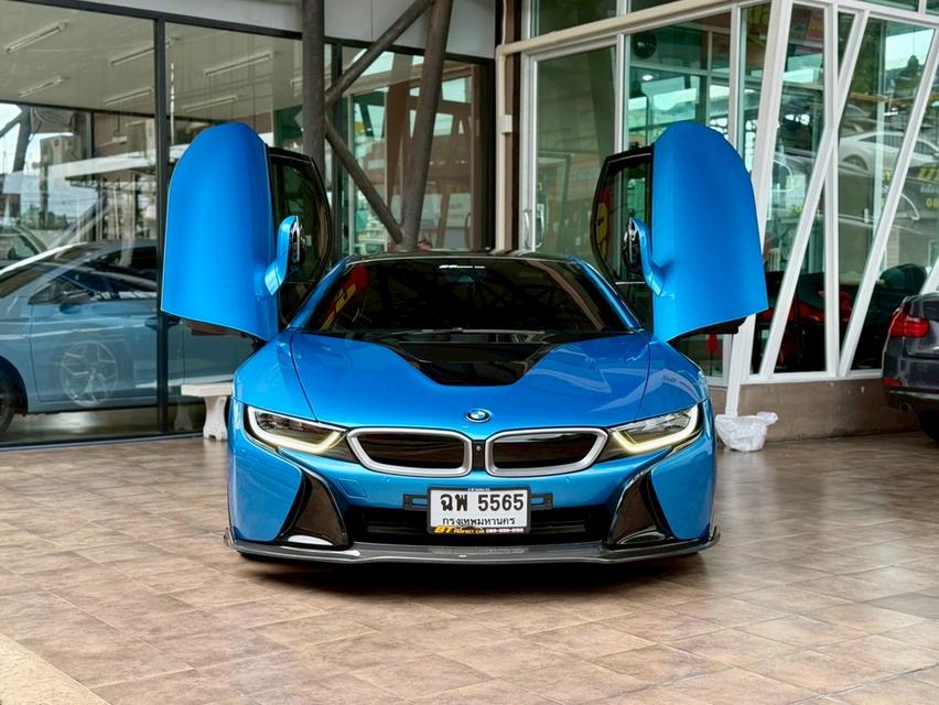 2017 BMW i8 Pure Impulse