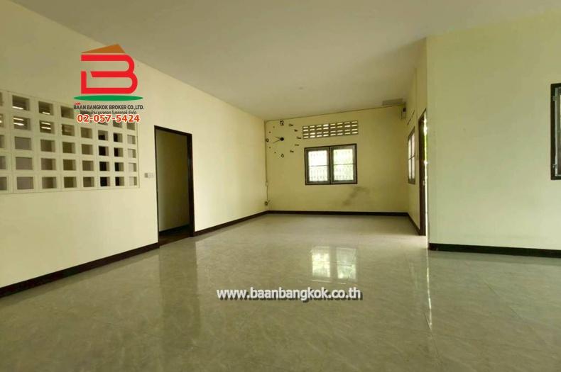 บ้านเดี่ยว หมู่บ้าน มัณฑวรรณ ซอยสายไหม 37 เนื้อที่ 48.3 ตารางวา ใกล้ตลาดเอซี.สายไหม เขตสายไหม 7