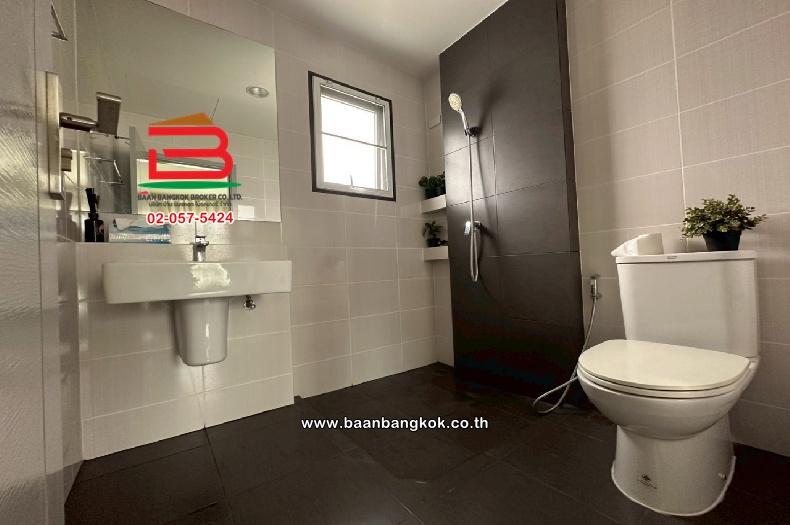 บ้านเดี่ยว หมู่บ้านเพฟ (รามอินทรา-วงแหวน) เนื้อที่ 62.2 ตร.ว ซ.กาญจนาภิเษก 4 แขวงออเงิน เขตสายไหม กรุงเทพมหานคร 12