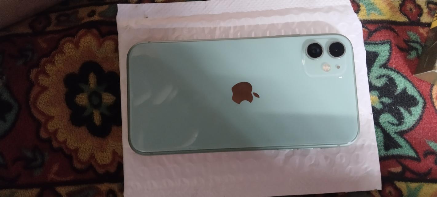 I Phone 11 RAM 8 ROM128