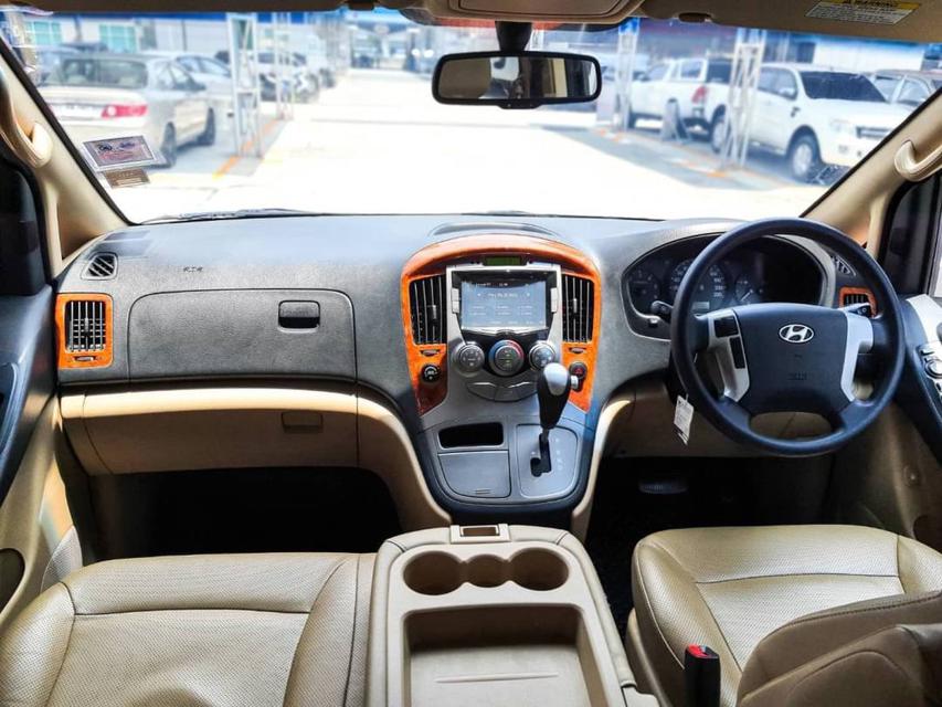 Hyundai​ H1 Deluxe 2.5  A/T ดีเซล ปี 2014 5