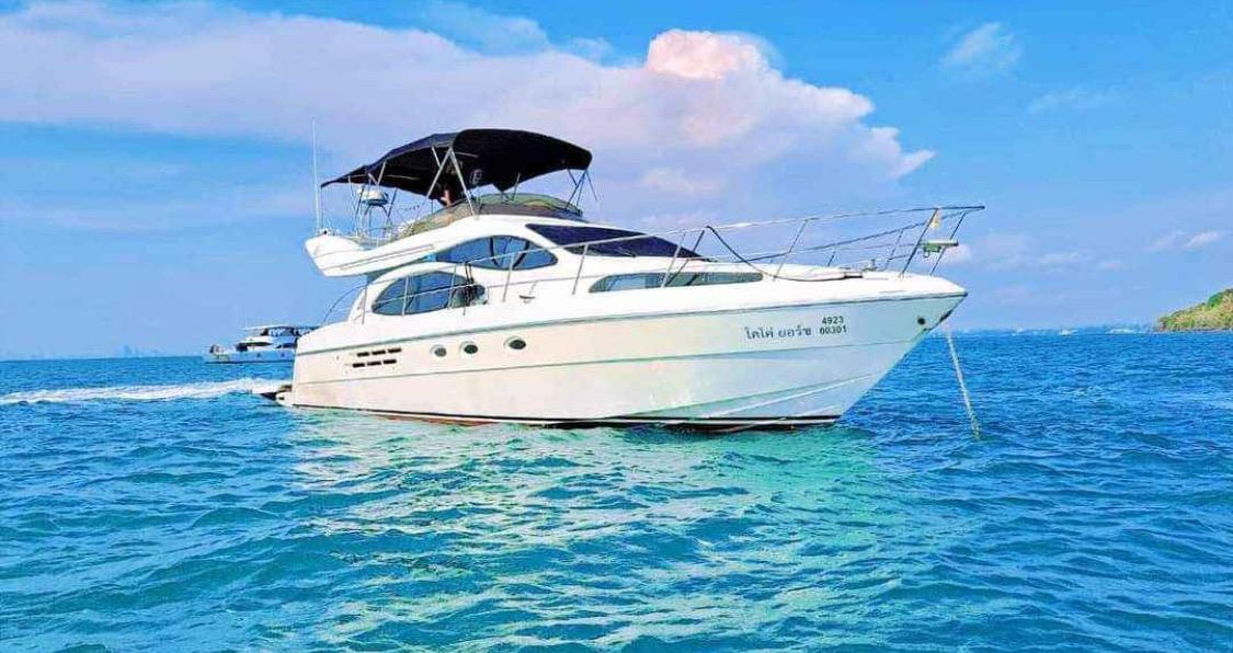 ขายเรือยอร์ช Azimut 46 ฟุต ปี 2003 7