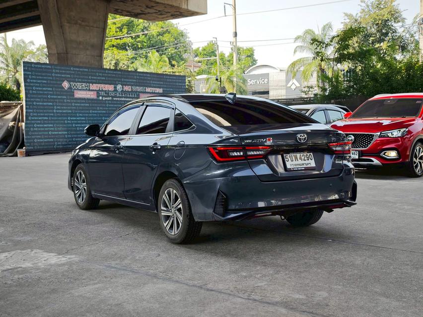 Toyota Yaris Ativ 1.2 premium Luxury ปี 2024  3