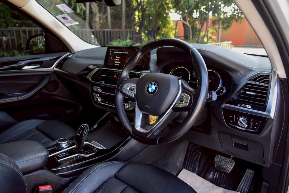 BMW X3 xDrive20d RHD F25 AT 2018 9