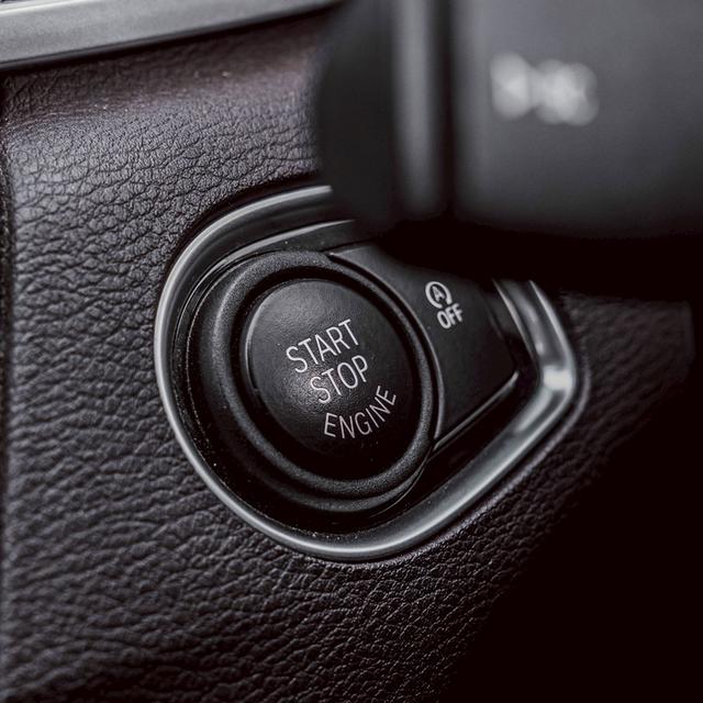 รหัสรถ 67GG30 BMW X1 2.0 SDRIVE  1.8D XLINE  ( F48 )  ปี 2017  7