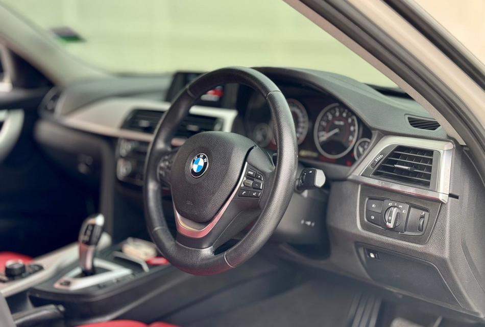 ปี 2018 BMW SERIES 3, 330e Sport LinePlug-in Hybrid รถวิ่งน้อย75,275km. มีประวัติเข้าเช็คระยะศูนย์ (LCI) 9