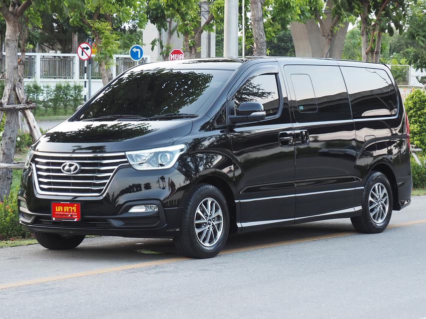 New Hyundai H-1 2.5 Deluxe NAVI 2019 ไมล์แท้ 24,xxxกม. สีเดิมทั้งคัน 1