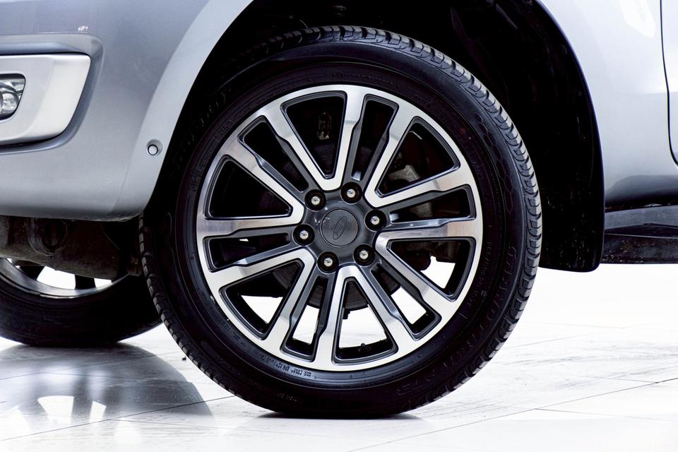 ✨ FORD EVEREST 2.0 TURBO TITANIUM AT ปี 2019 ตัวท็อป รูปย่อยที่ 2