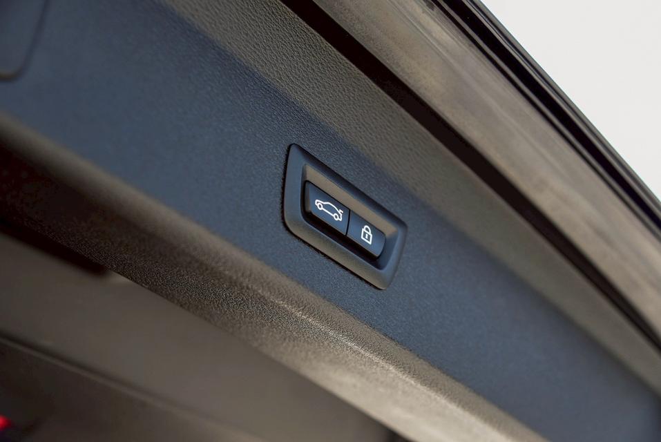 BMW X1 sDrive18i xLine F48 AT 2018 10