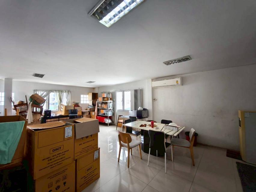 อาคารพาณิชย์ 3 คูหา ถนนนาวงประชาพัฒนา แขวงสีกัน เขตดอนเมือง กรุงเทพมหานคร 13