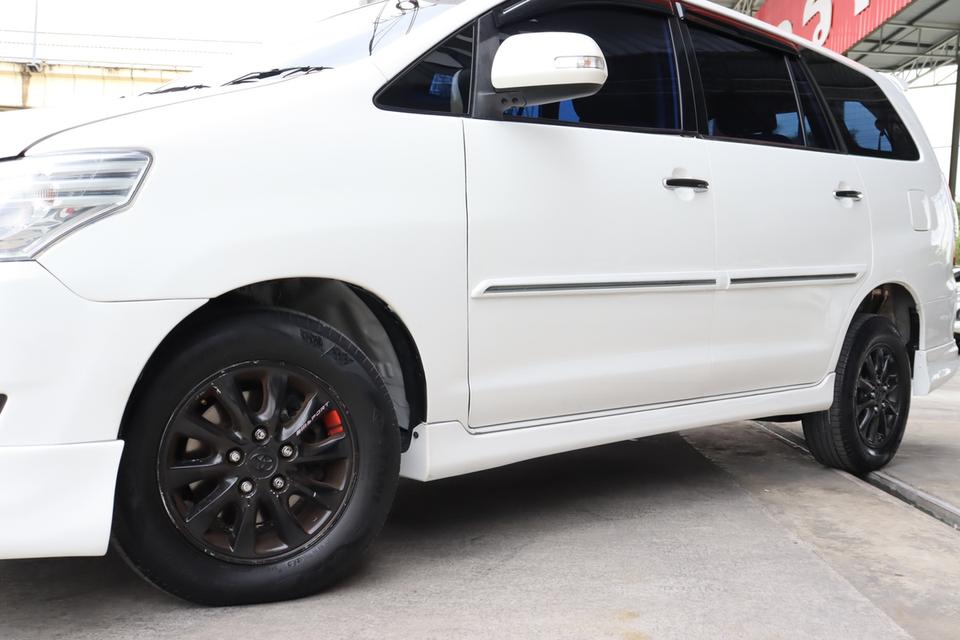 TOYOTA INNOVA 2.0 V 2013 7