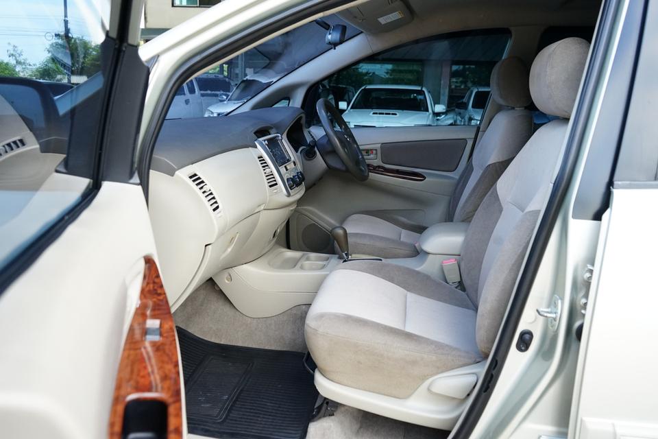 2012 TOYOTA INNOVA 2.0G OPTION 8