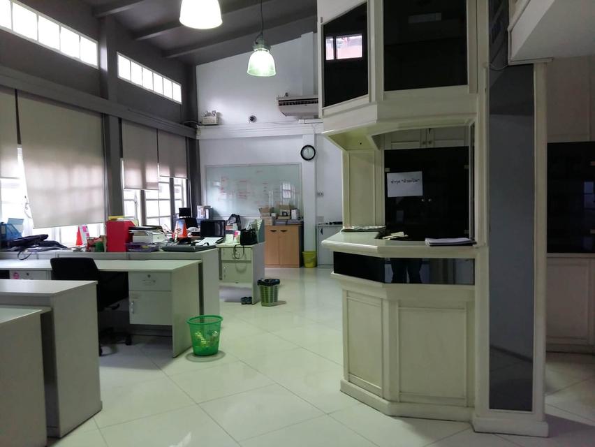 ให้เช่าบ้านเดี่ยวใกล้ เซนทรัลลาดพร้าว, ยูเนี่ยนมอลล์, เมเจอร์รัชโยธิน ·ห้าแยกลาดพร้าว ลาดพร้าว ซอย 17 ติดกับ MRT ลาดพร้า 7