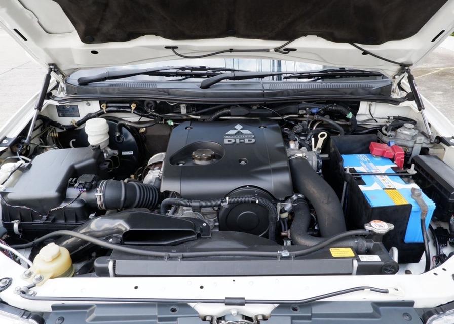 Mitsubishi Pajero Sport 2.5 GT AT ปี2015 12