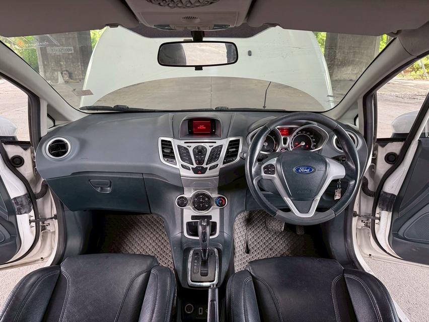 ขายรถ Ford Fiesta 1.5S ปี 2013 สีขาว เกียร์ออโต้ 13