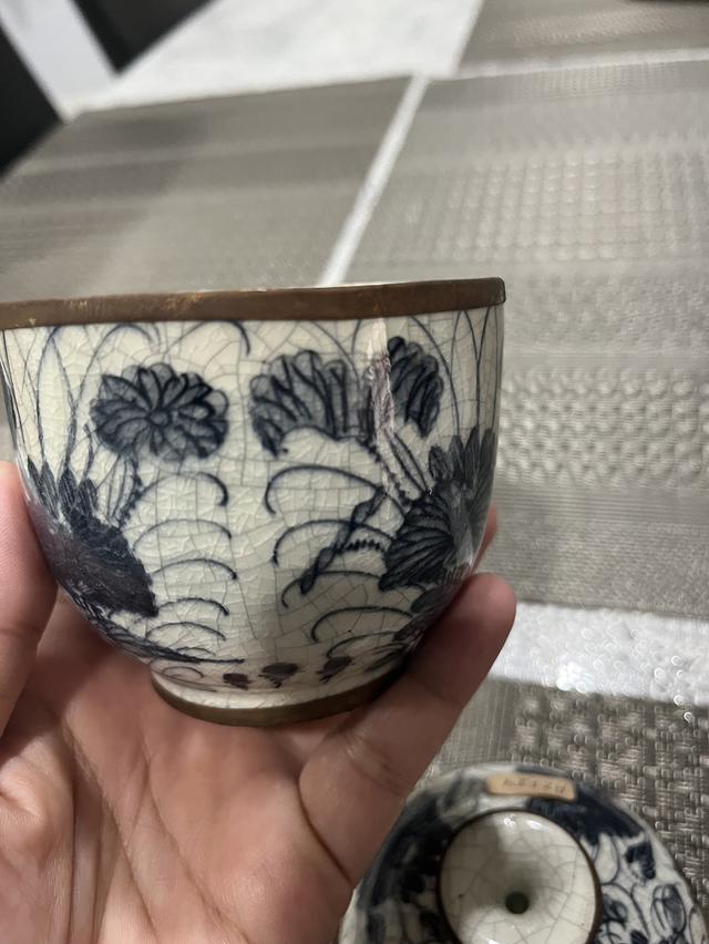 ถ้วยพร้อมฝาของฝาทองเหลือง ตามภาพ รูปที่ 4