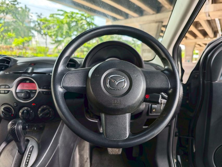 Mazda 2 1.5 Sports Groove Hatchback AT ปี 2011 13