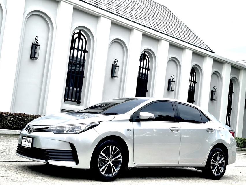 toyota ALTIS 1.8 E 2018