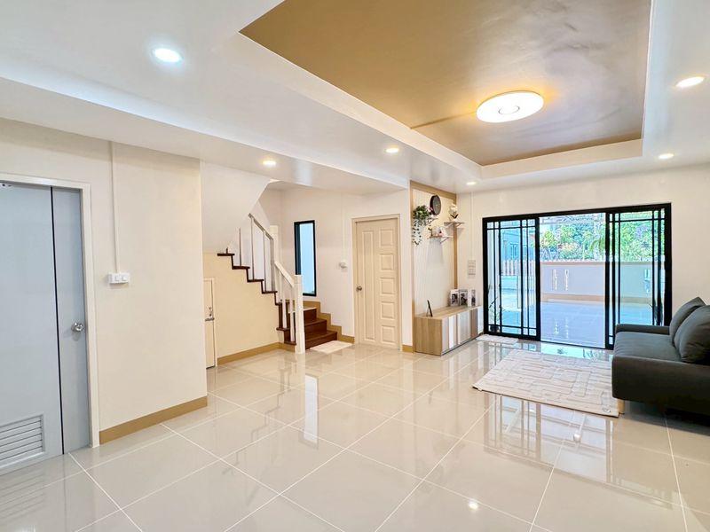 หมู่บ้านพฤกษา19 วัดลาดปลาดุกบ้านแฝด 2 ชั้น ตกแต่งใหม่พร้อมเฟอร์นิเจอร์ จอดรถในบ้านได้ถึง 3 คัน 🏗️ หน้าบ้านกว้าง 10 เมตร 8