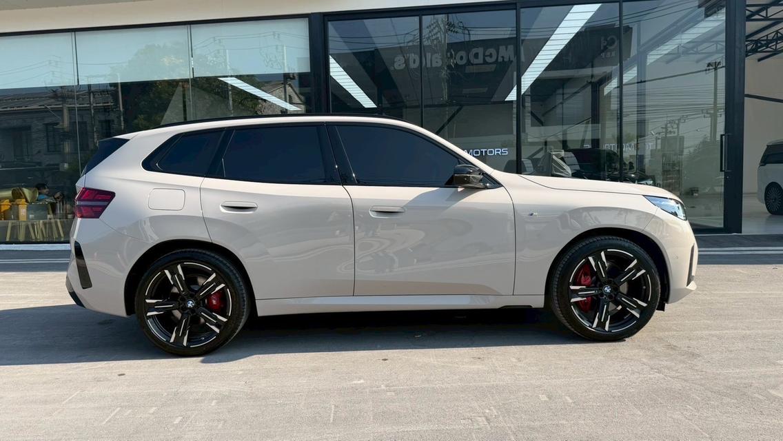 รหัสรถ KPV53 2026 BMW X3 3.0 M50 xDrive สี Dune Grey Metallic รูปที่ 15
