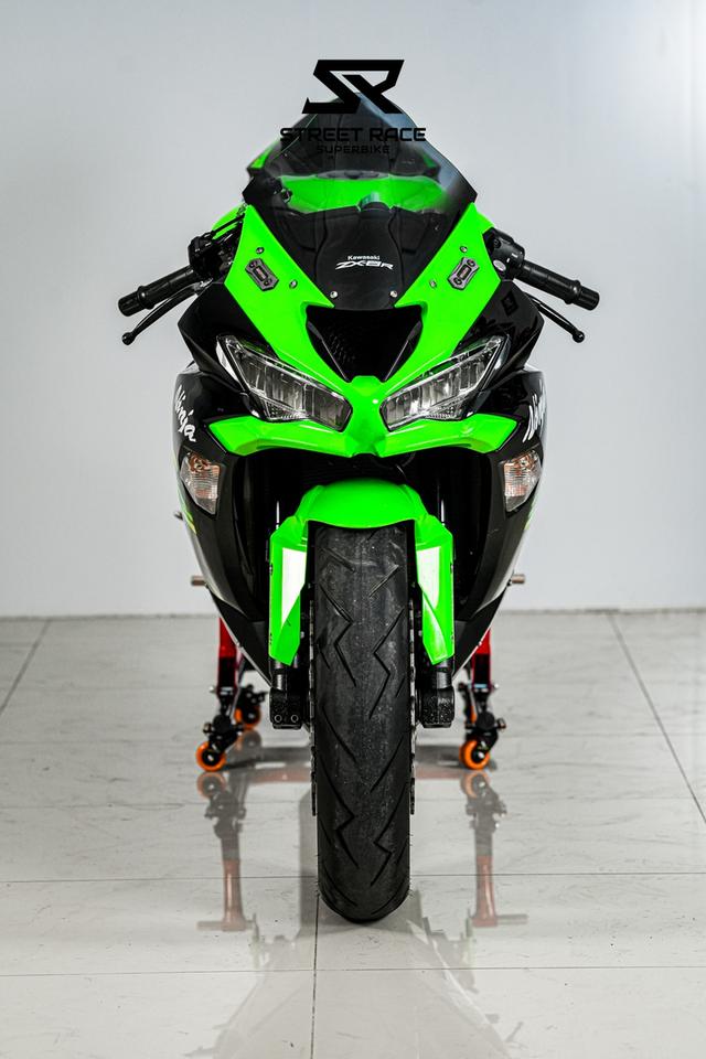 2019 Kawasaki ninja  ZX6R  8