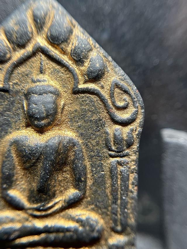 พระขุนแผนผงพลายกุมาร หลวงปู่ทิม ปี2515 บล็อกแรก พิมพ์ใหญ่ เนื้อว่านไพรดำ รูปที่ 17