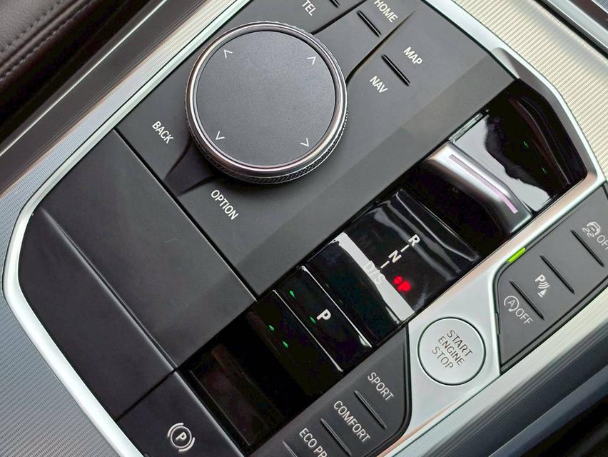 BMW 320d M sport lci ปี2024 แท้สวยจัดๆ รถมือเดียวป้ายแดง ประวัติครบๆ ไมล์เพียง 40,000 km เท่านั้น Bsi / Bri ถึง 06/2029 รูปที่ 15
