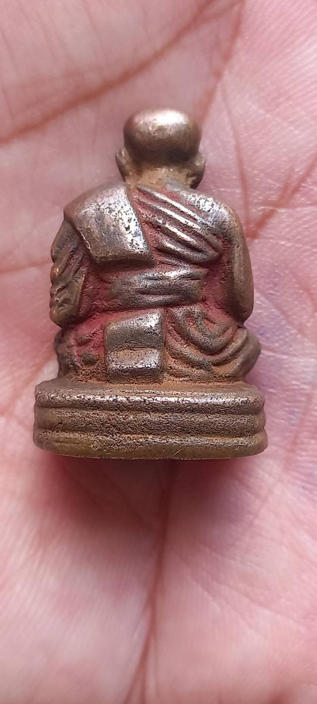 พระหล่อเก่าไม่ทราบที่ รูปที่ 2