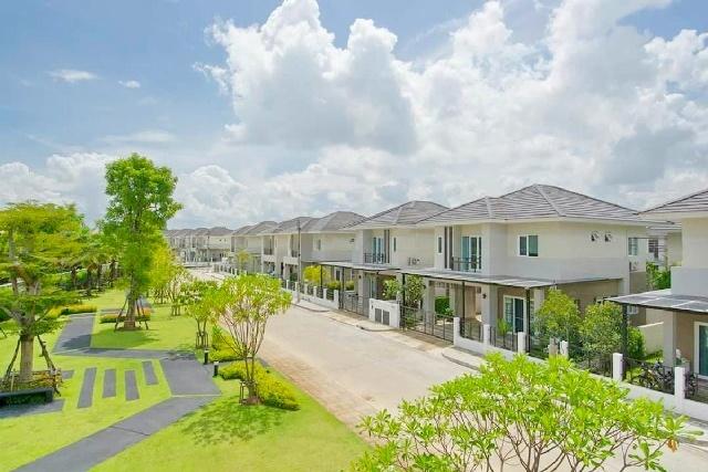 สไตล์โมเดิร์น 39 ตร.วา.บิ๊กซี เชียงใหม่ 3.1 กม. แยกสารภี บ้านเดี่ยวหรู 2 ชั้น 160 ตร.ม. เมืองเชียงใหม่ พร้อมเฟอร์