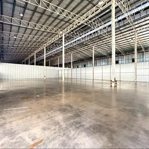 ให้เช่าโกดังย่านประชาชื่นกรุงเทพฯ โกดังให้เช่าขนาด 1,200 ตร.ม. ในทำเลใจกลางเมือง ธุรกิจขนส่ง/คลังสินค้า/ศูนย์กระจายสินค้ 2