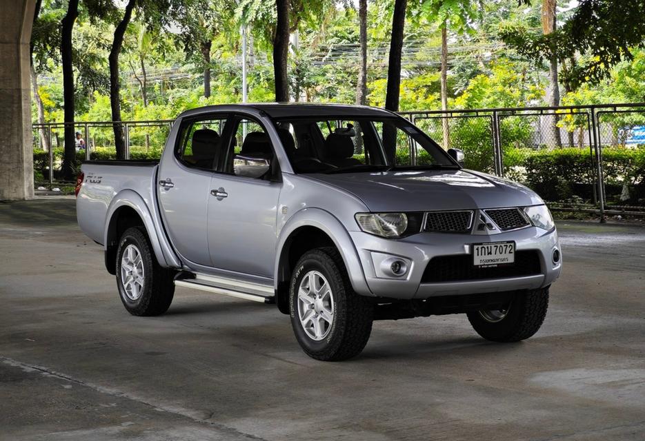 Mitsubishi Triton 2.4 PLUS CNG Double-Cab MT ปี 2013